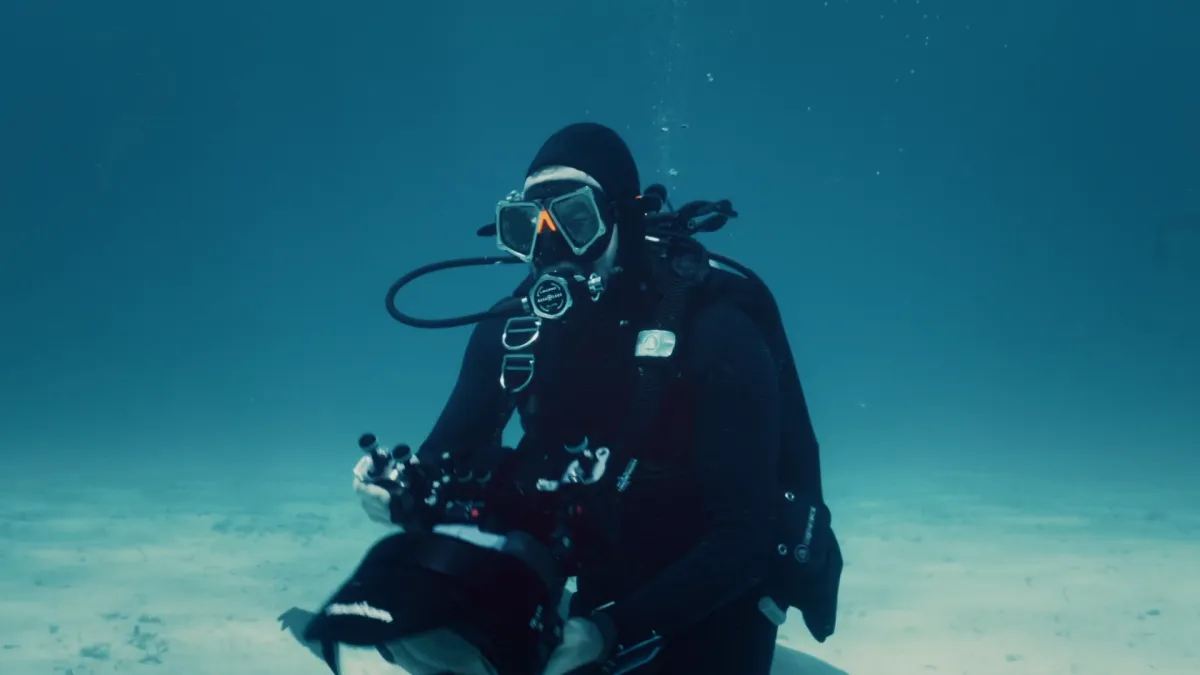 Frame from Andy Mann - Bimini